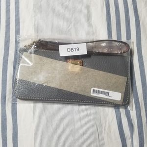 NWT Dooney and Bourke Tatum Wristlet